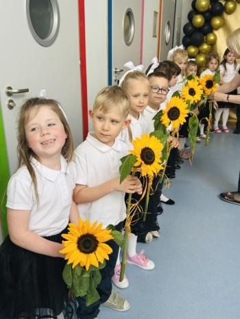 506621562_122259136376072202_2990204372303674428_n